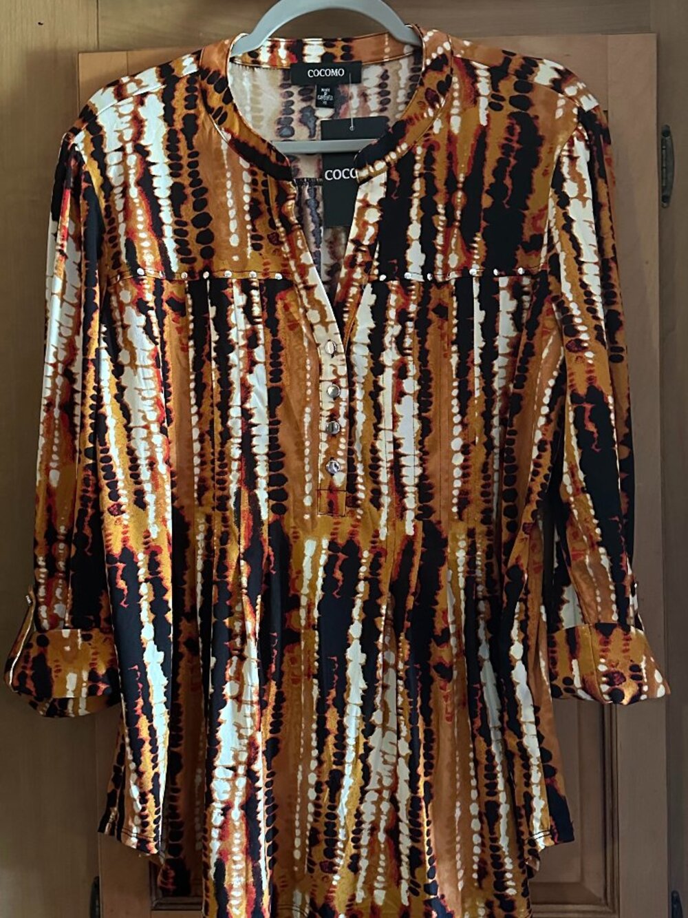 NWT Cocomo Studded Pleated Abstract Top-XL